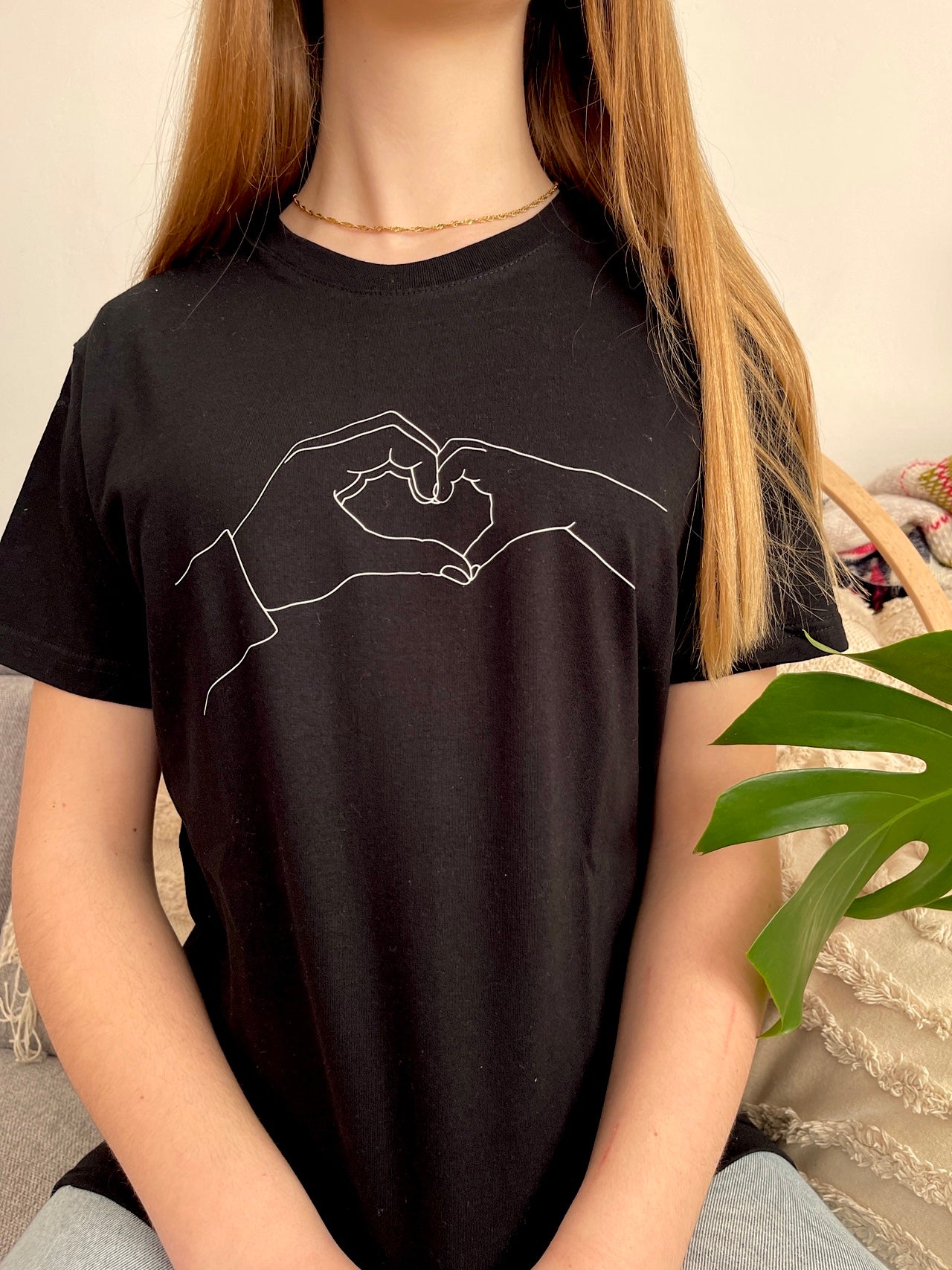 schwarzes T-Shirt "little big heart" bedruckt mit kurzem Arm