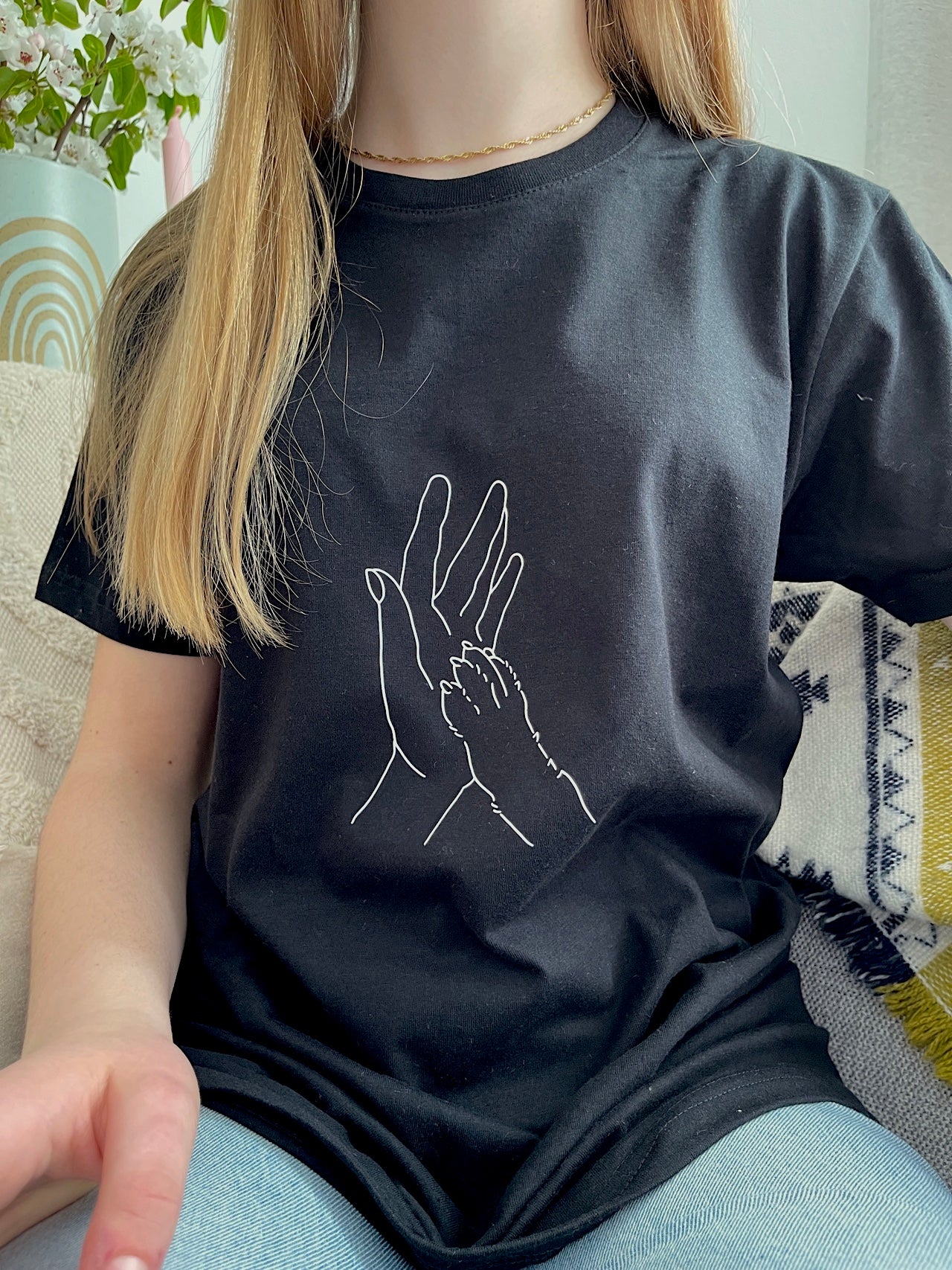 schwarzes T-Shirt "best pawtners" bedruckt mit kurzem Arm