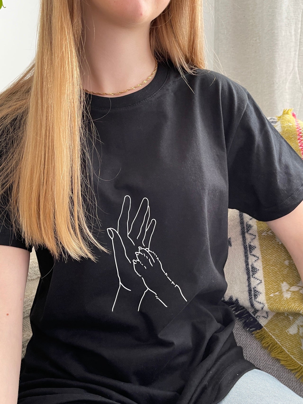schwarzes T-Shirt "best pawtners" bedruckt mit kurzem Arm