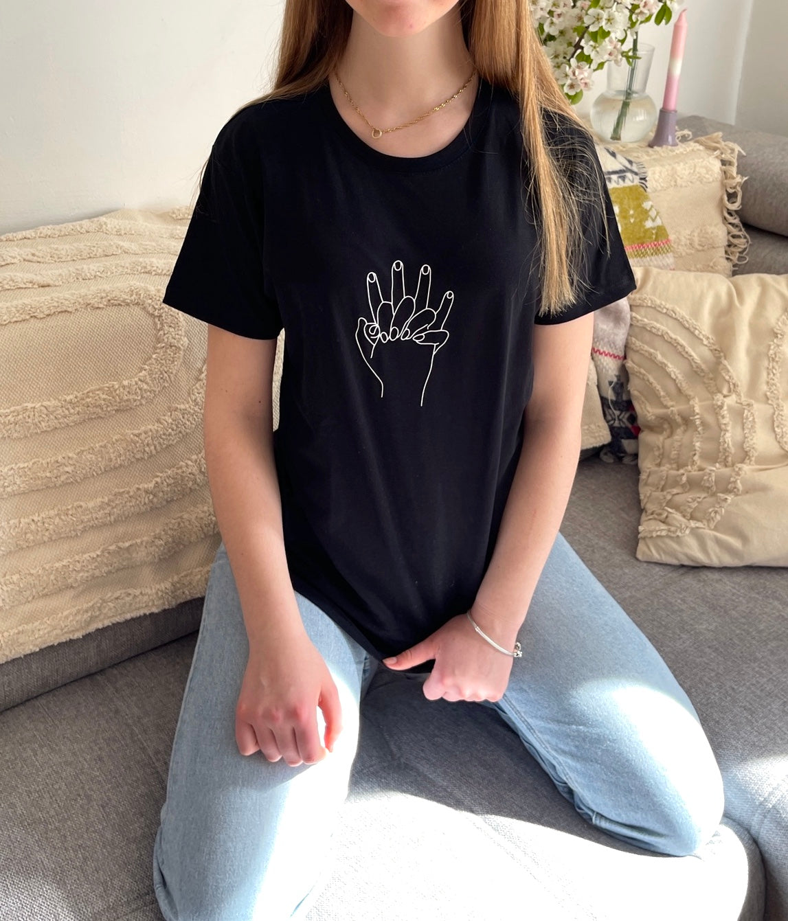 schwarzes T-Shirt "Tiefes Vertrauen" mit kurzem Arm